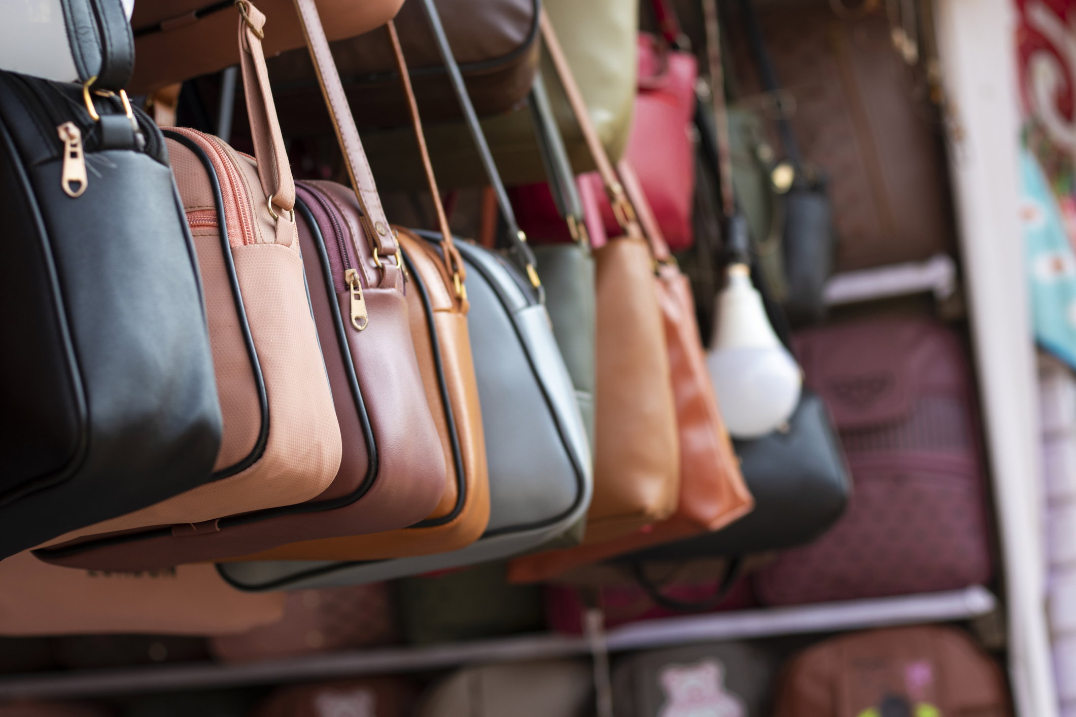 torebka crossbody z Uniqlo
