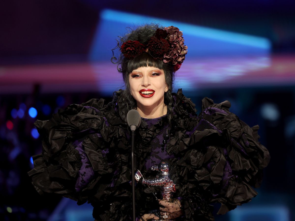 Gothic outfit Lady Gaga