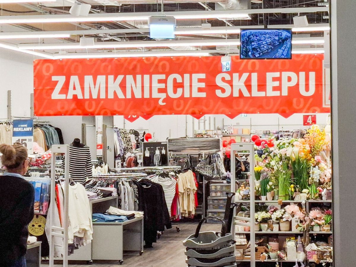 dyskont odzieżowy