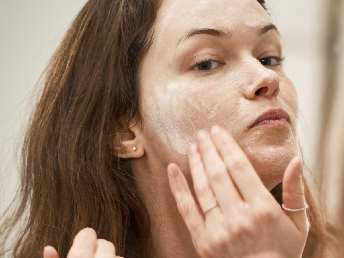 Apteczny żel z witaminą SAP w 1 minutę daje efekt jelly skin