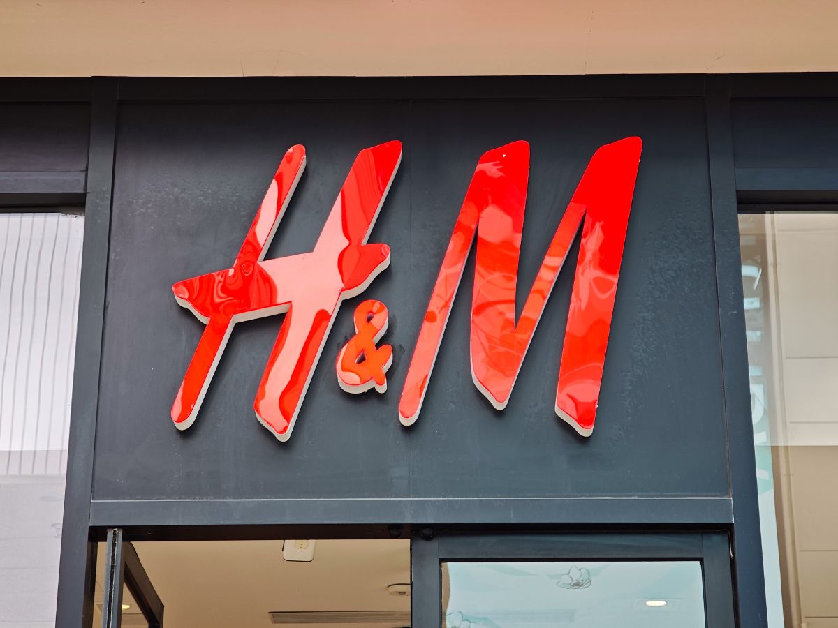 Idealna suIdealna sukienka dla kobiet 50+ z H&amp;Mkienka dla kobiet 50+ z H&amp;M