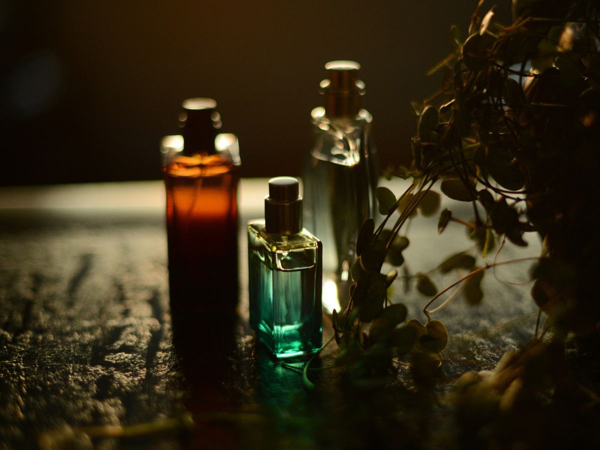 Przez te drzewne perfumy z mandarynką nie mogę odpędzić się od komplementów