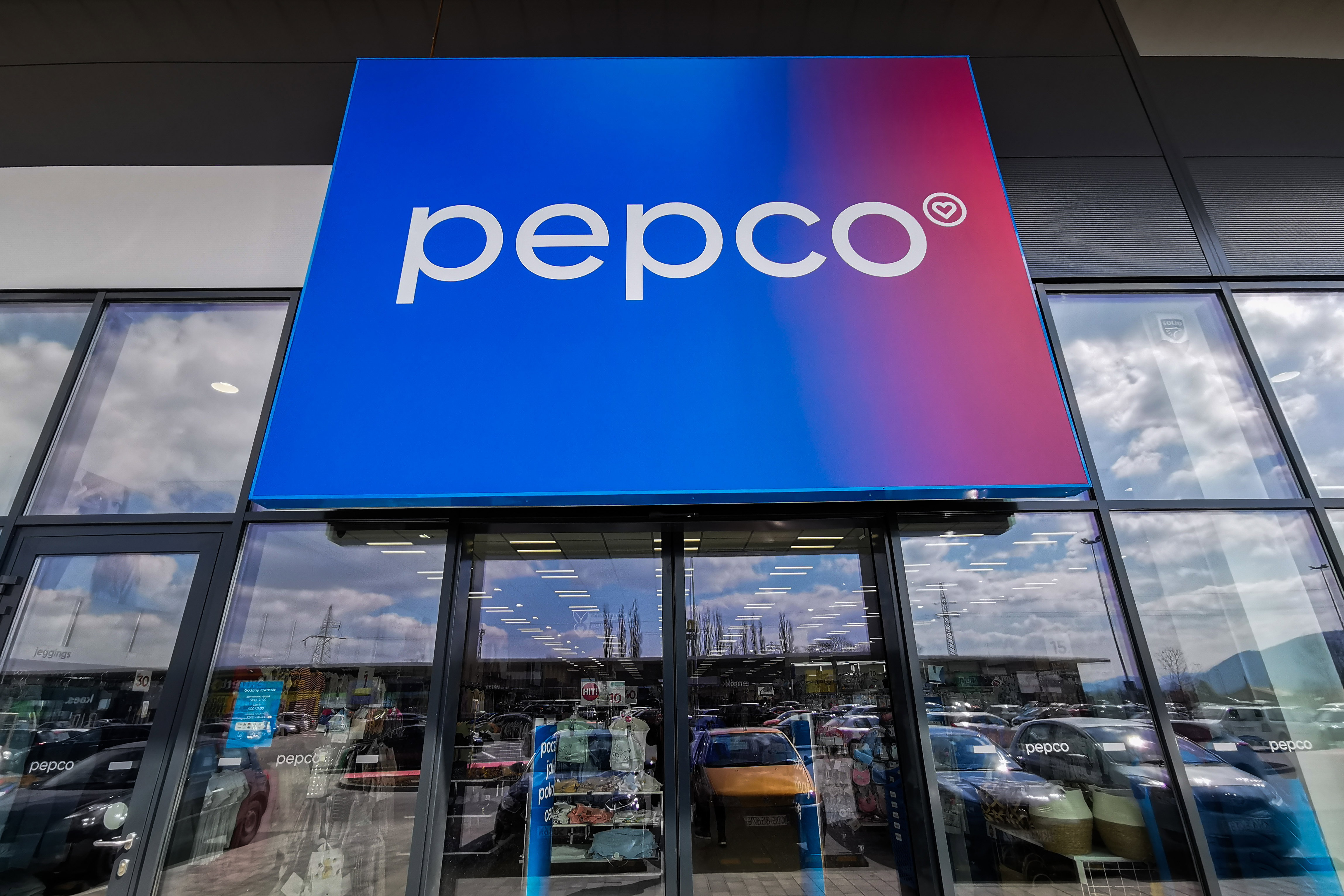 Welurowy komplet z Pepco