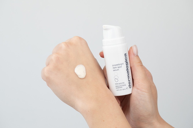 dermalogica-powerbright-dark-spot-serum-innowacyjne-serum-likwidujace-przebarwienia-30-ml