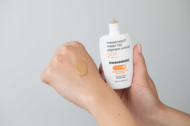 mesoestetic-mesoprotech-melan-130-spf-50-fluid-koloryzujacy-50-ml1
