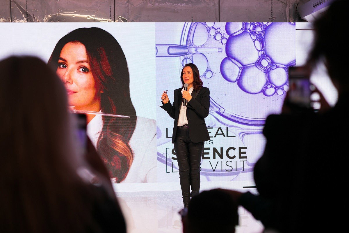 Elizabeth Bouhadana - globalna dyrektor naukowa L'Oréal Paris