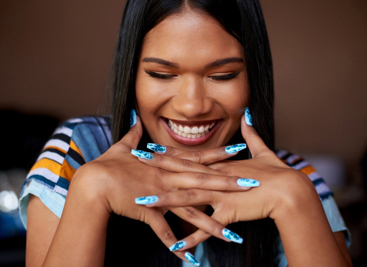 smoosh nails