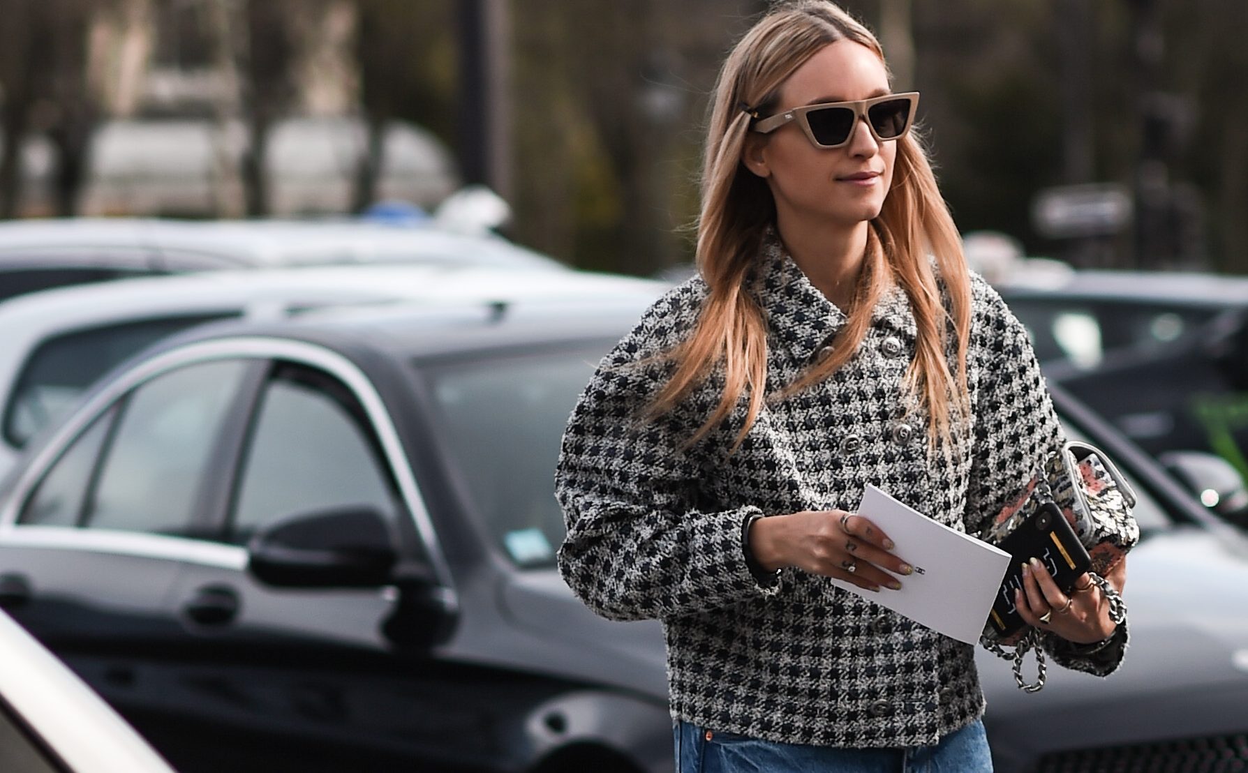żakiet w stylu Chanel