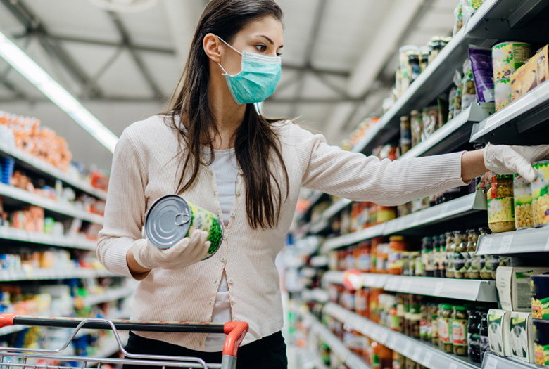 zakupy w Biedronce podczas epidemii koronawirusa