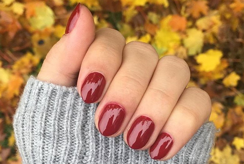 lakiery Sally Hansen w Lidlu ikona