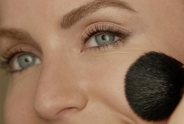 puder rozświetlający Max Factor Miracle Veil skład działanie cena opinie promocja