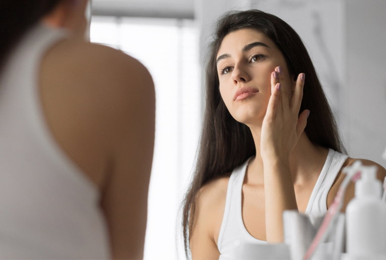 Żel nawilżający Garnier Skin Naturals Hyaluronic Alloe Jelly skład  działanie opinie promocja