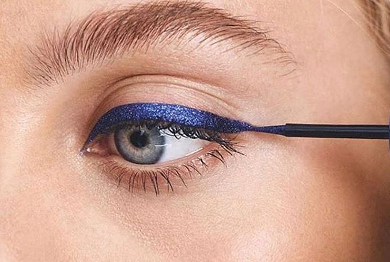 Rimmel Wonder'Swipe metaliczny eyeliner i cień do powiek w promocji w Rossmannie opinie