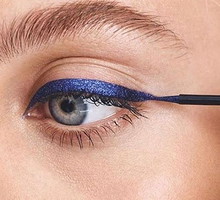 Rimmel Wonder'Swipe metaliczny eyeliner i cień do powiek w promocji w Rossmannie opinie
