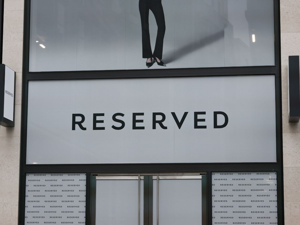 sztruksowa spódnica z Reserved
