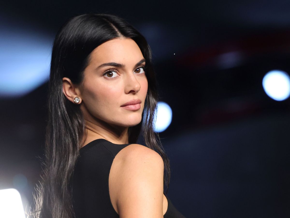 Kendall Jenner wyznacza najmodniejszy manicure na zimę