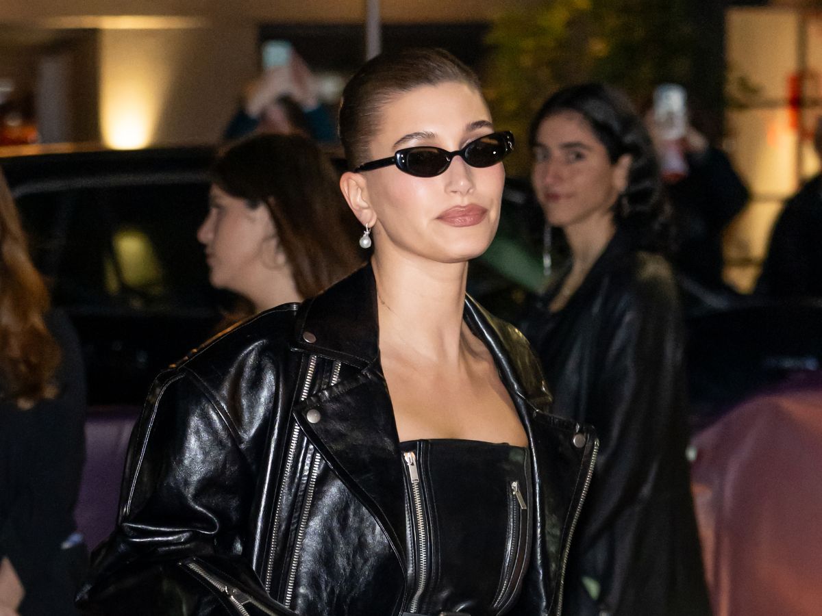Hailey Bieber szokuje stylizacją!