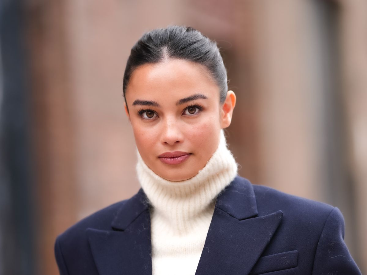 rozświetlający skin tint na zimę