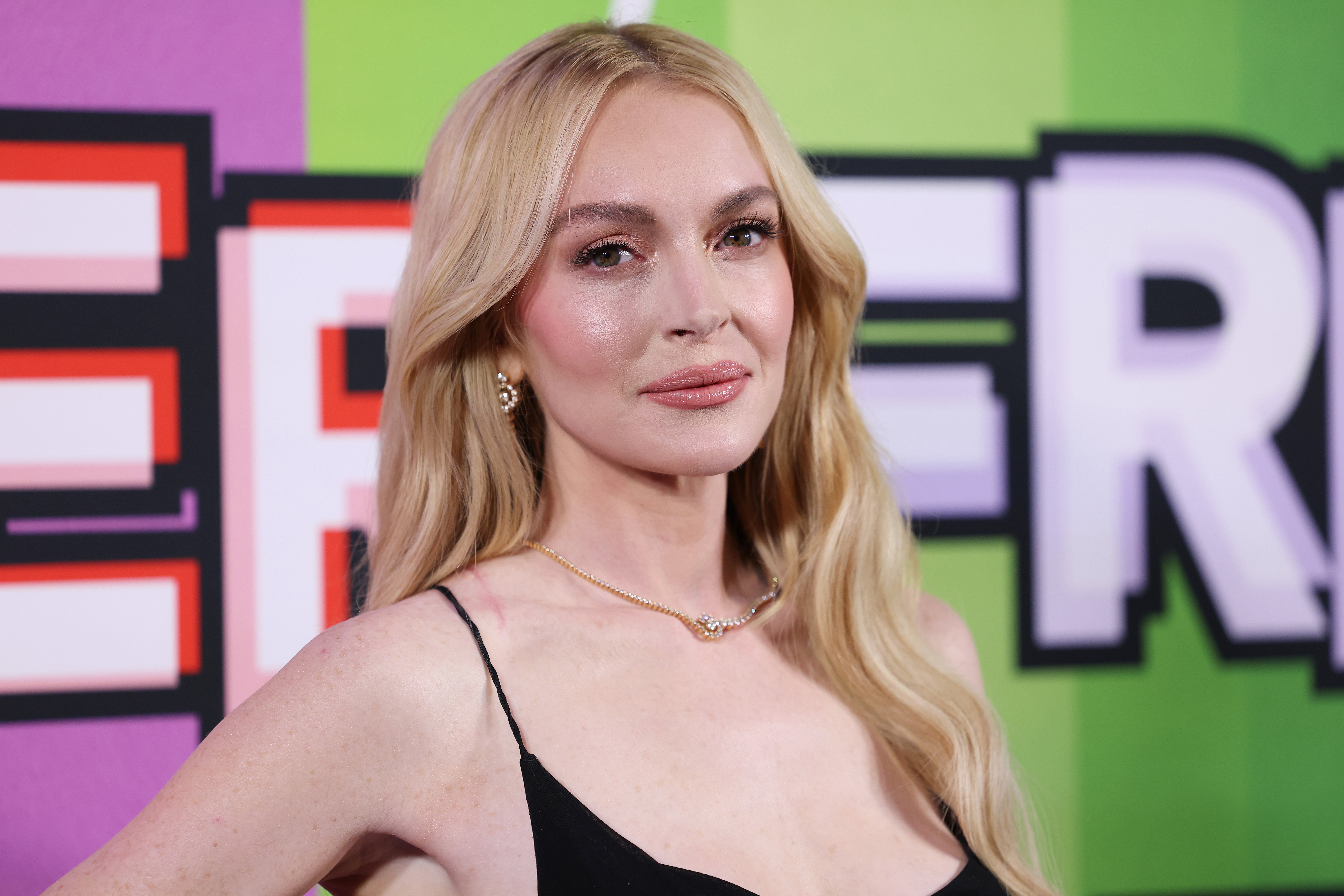 Lindsay Lohan wygląda jakby cofała się w czasie