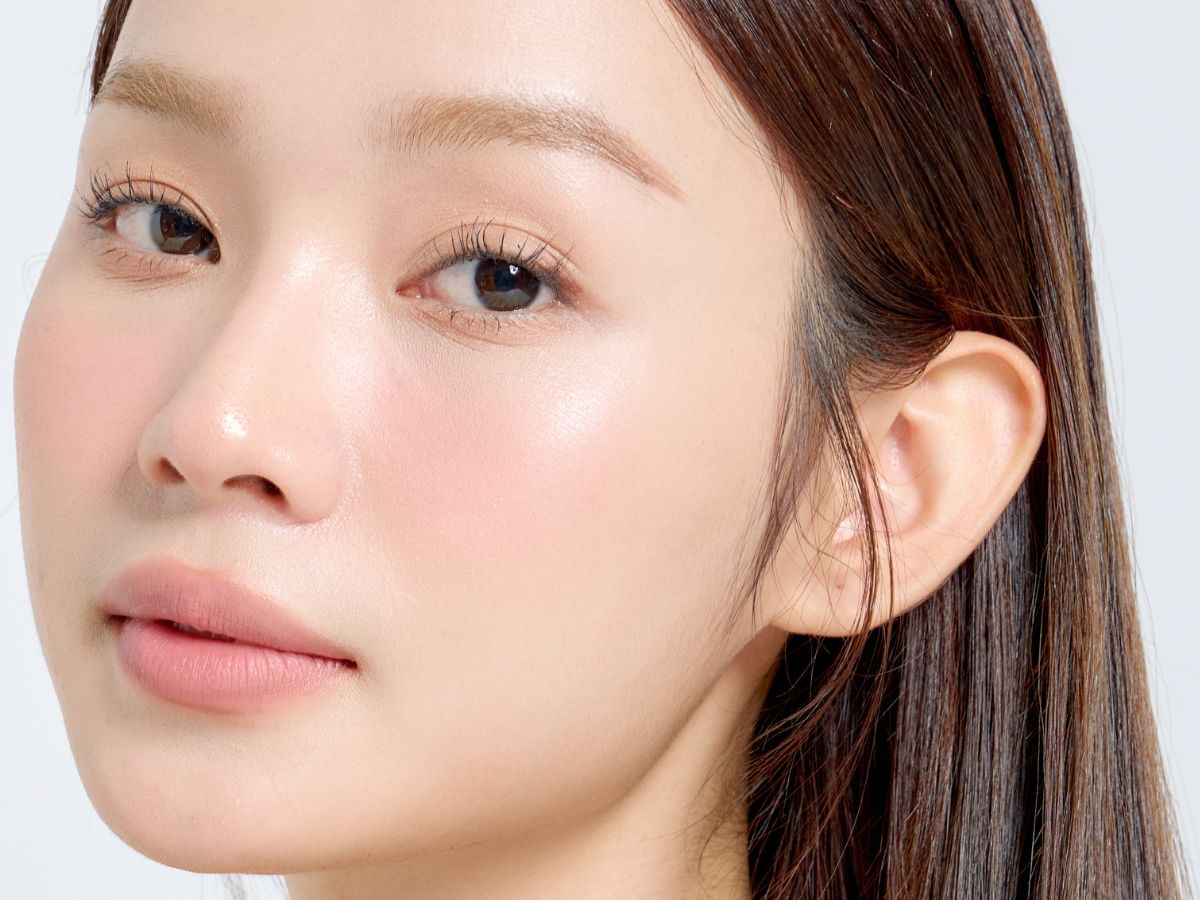 Koreańskie serum w ampułce daje sprężysty glow
