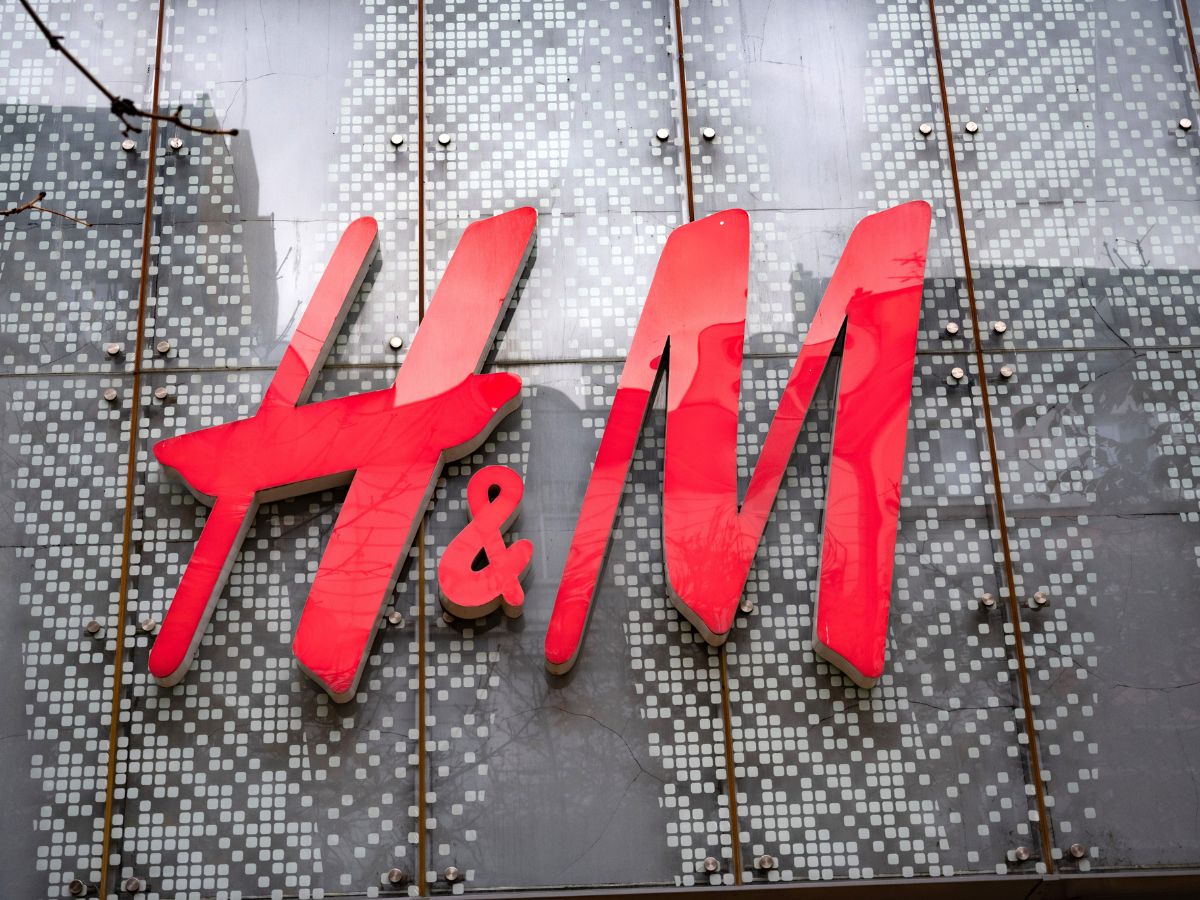 Spodnie bootcut z H&amp;M biją na głowę inne modele.