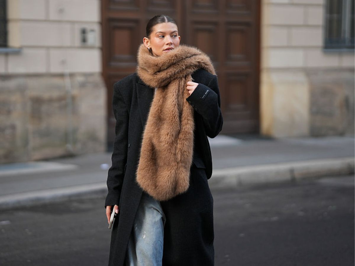 Imperialny sweter w odcieniu „paille dorée” to zimowy hit H&amp;M