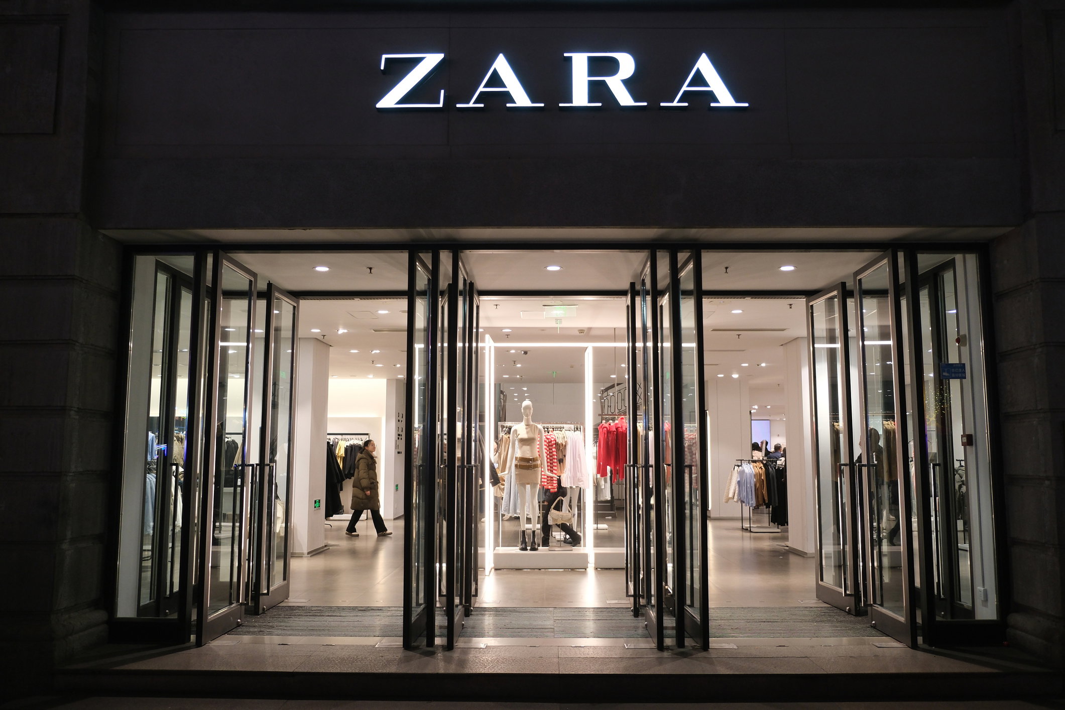 Zara przeceniła kaszmirowy sweter