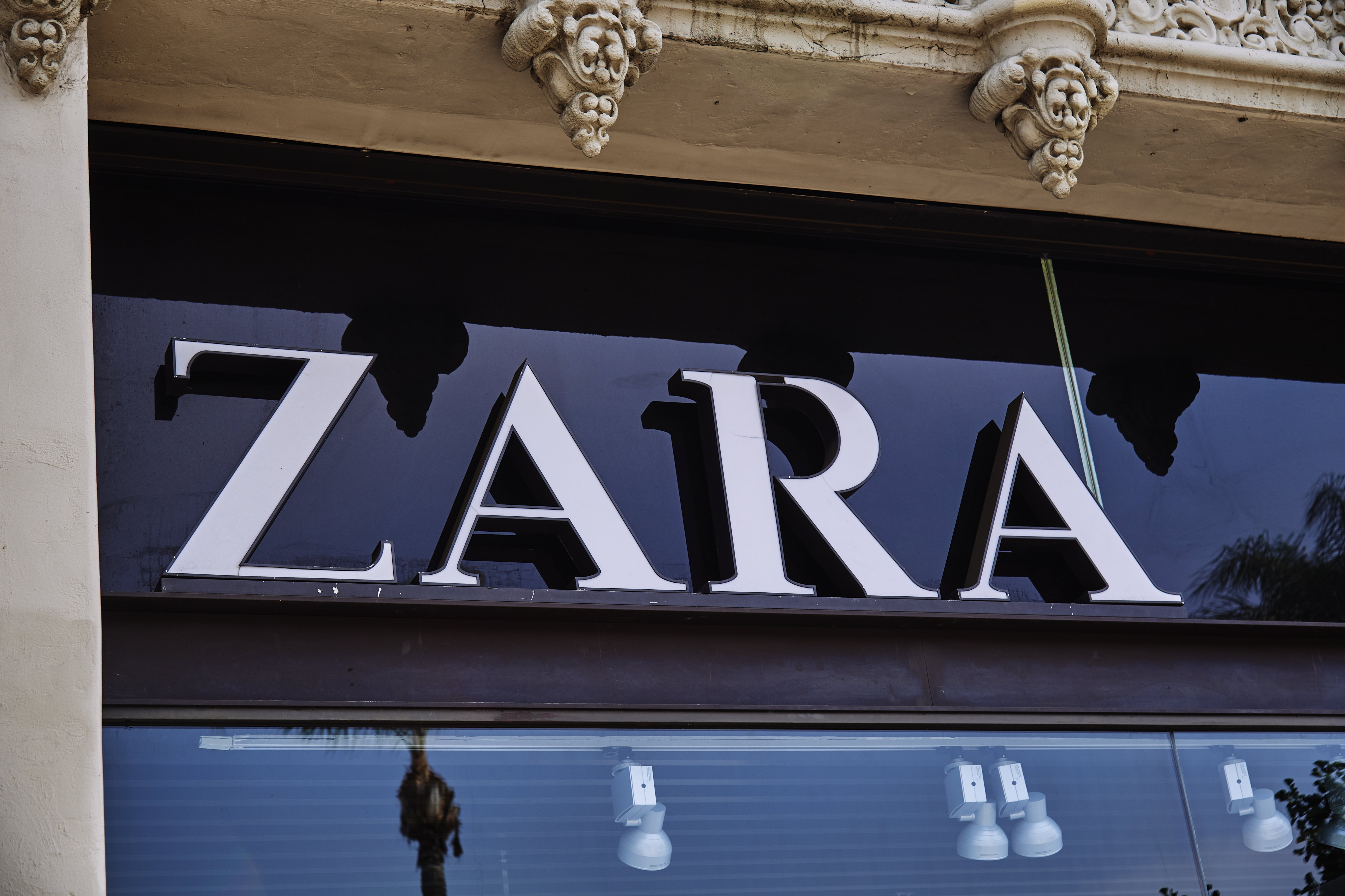 sukienka z Zary na sylwestrową noc