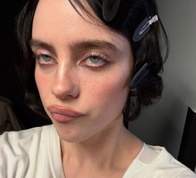 messy make-up Billie Eilish