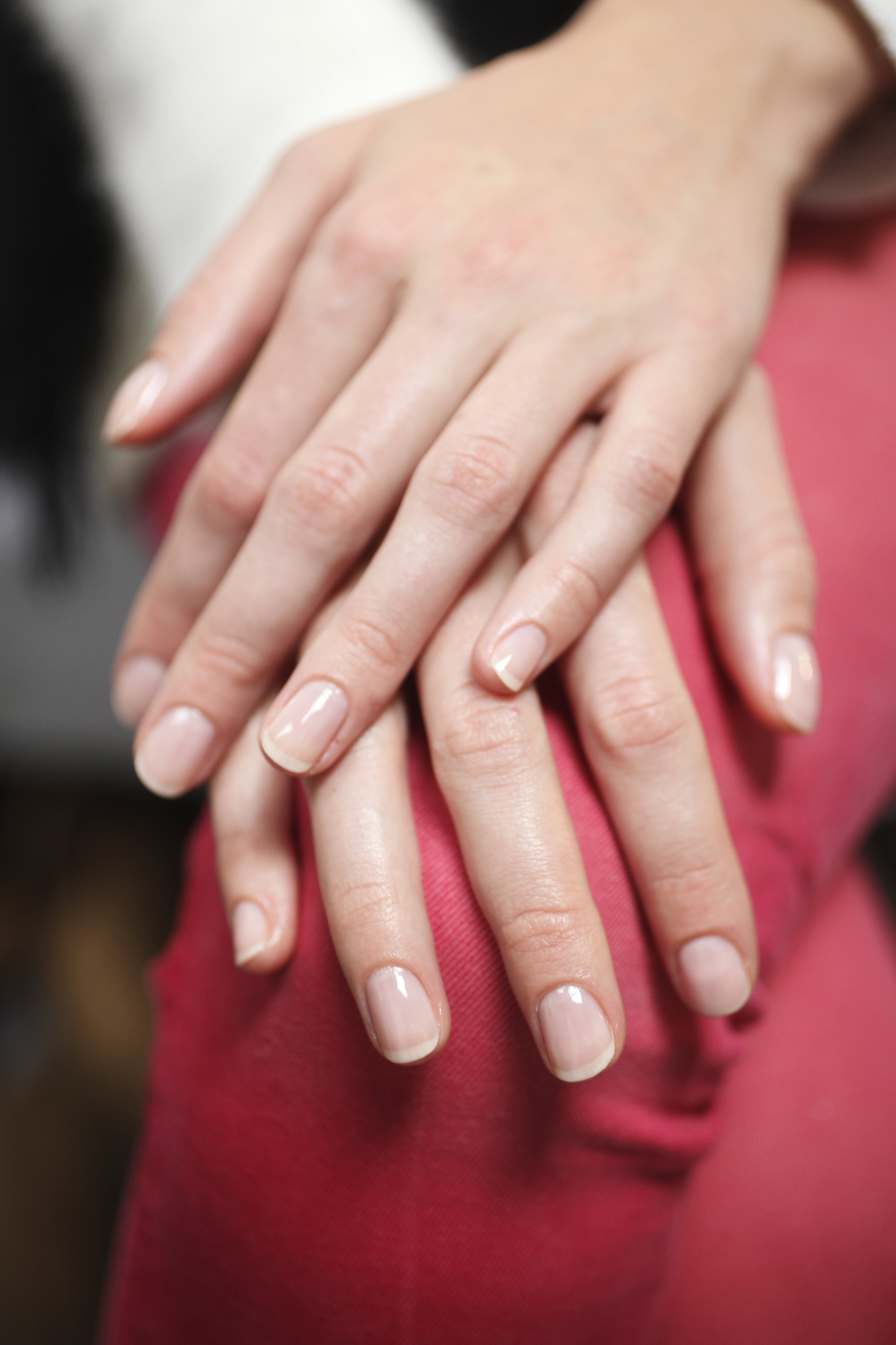 Naturalne paznokcie po zastosowaniu serum w kroplach Arkana
