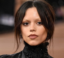 Jenna Ortega - cloud lips