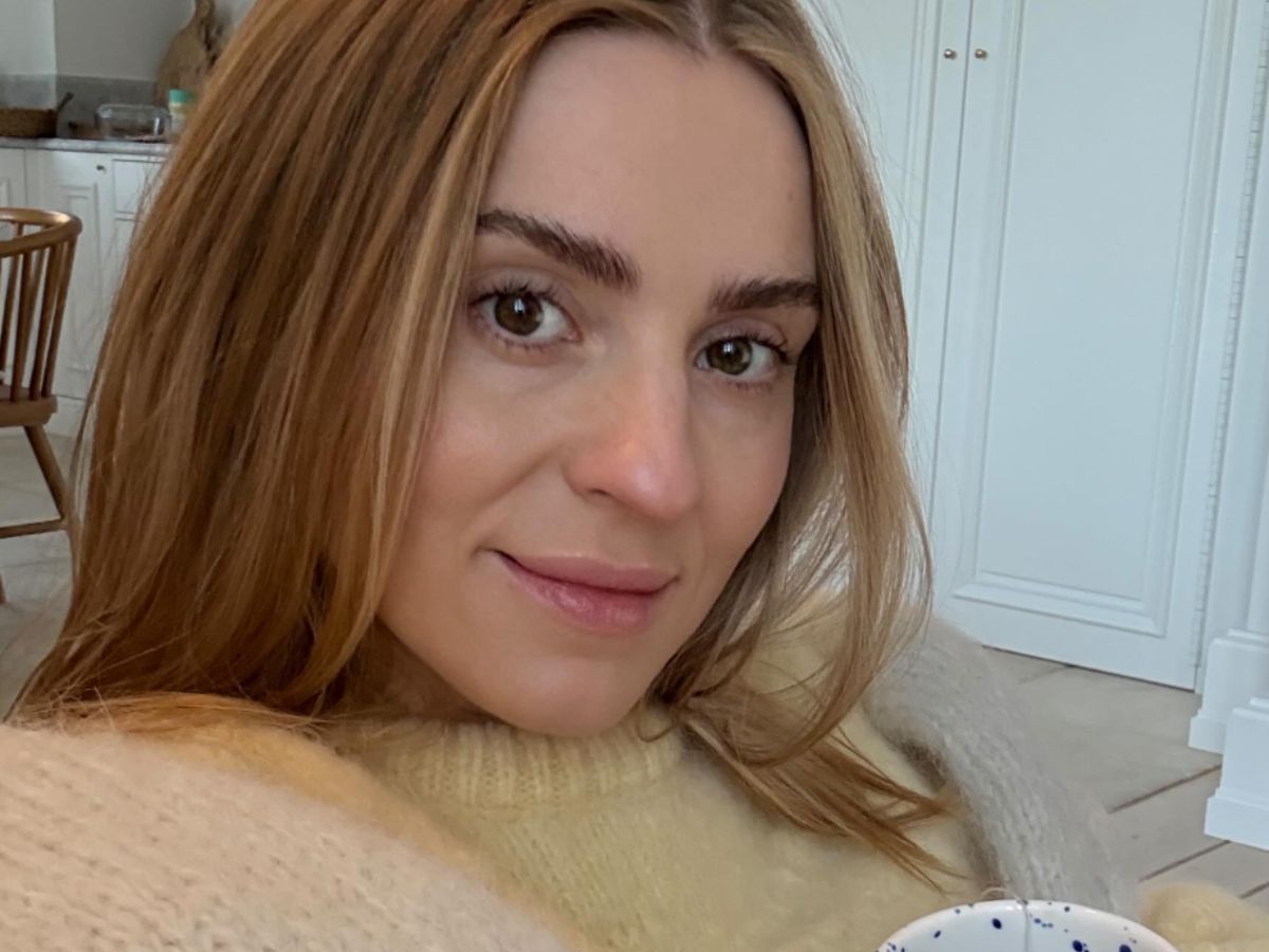 żakardowy sweter w stylu aspen chic