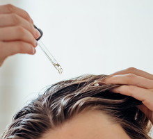 To serum do skóry głowy z 1,3% biotyną i argininą daje efekt roszpunki