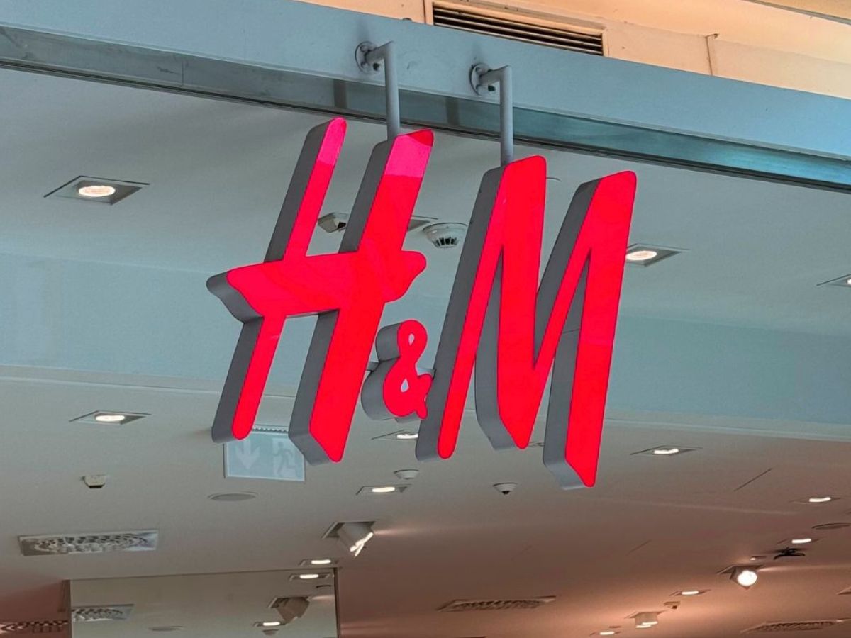 kowbojskie jeansy na sznurówkę z H&amp;M