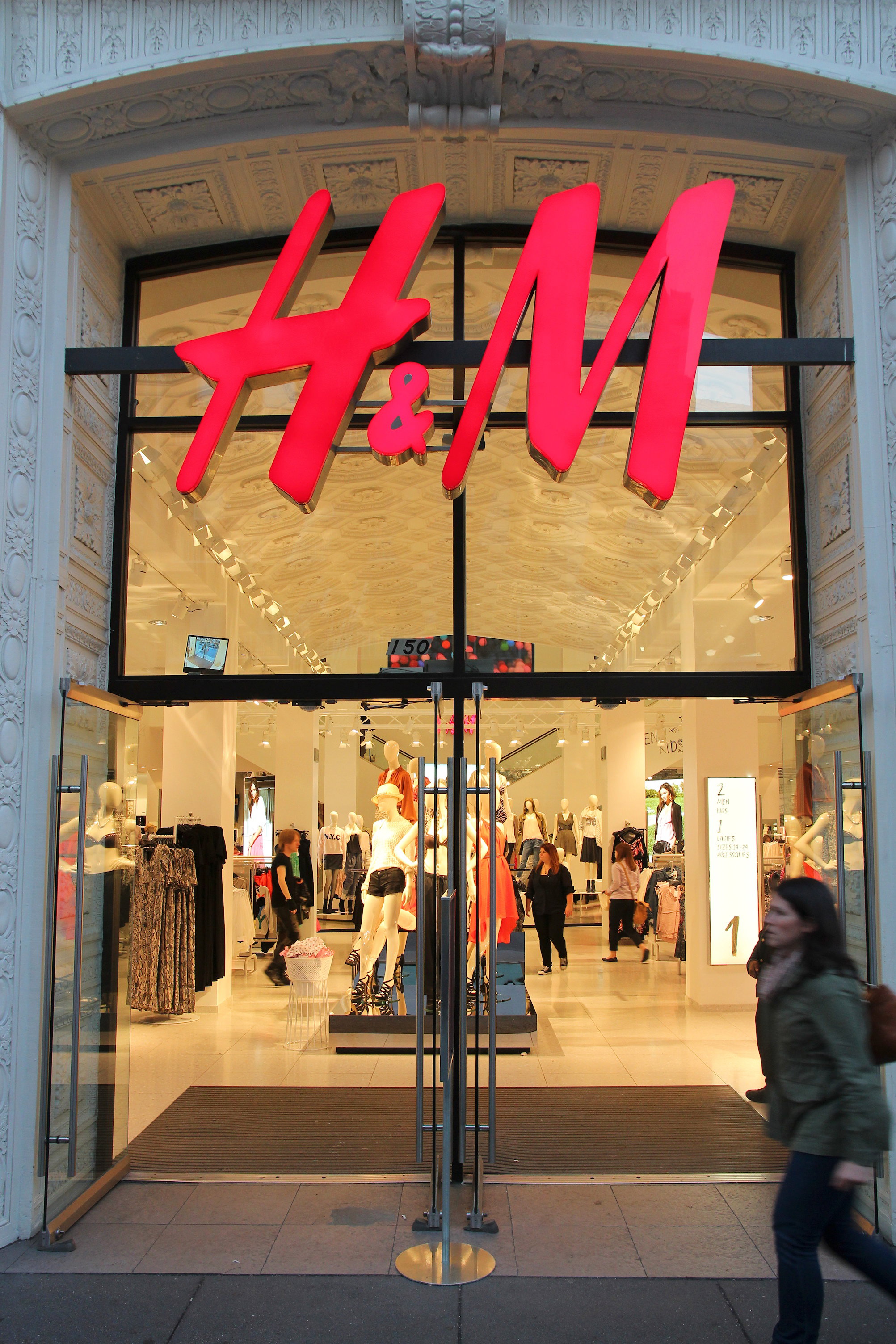 viralowa kurtka z H&amp;M