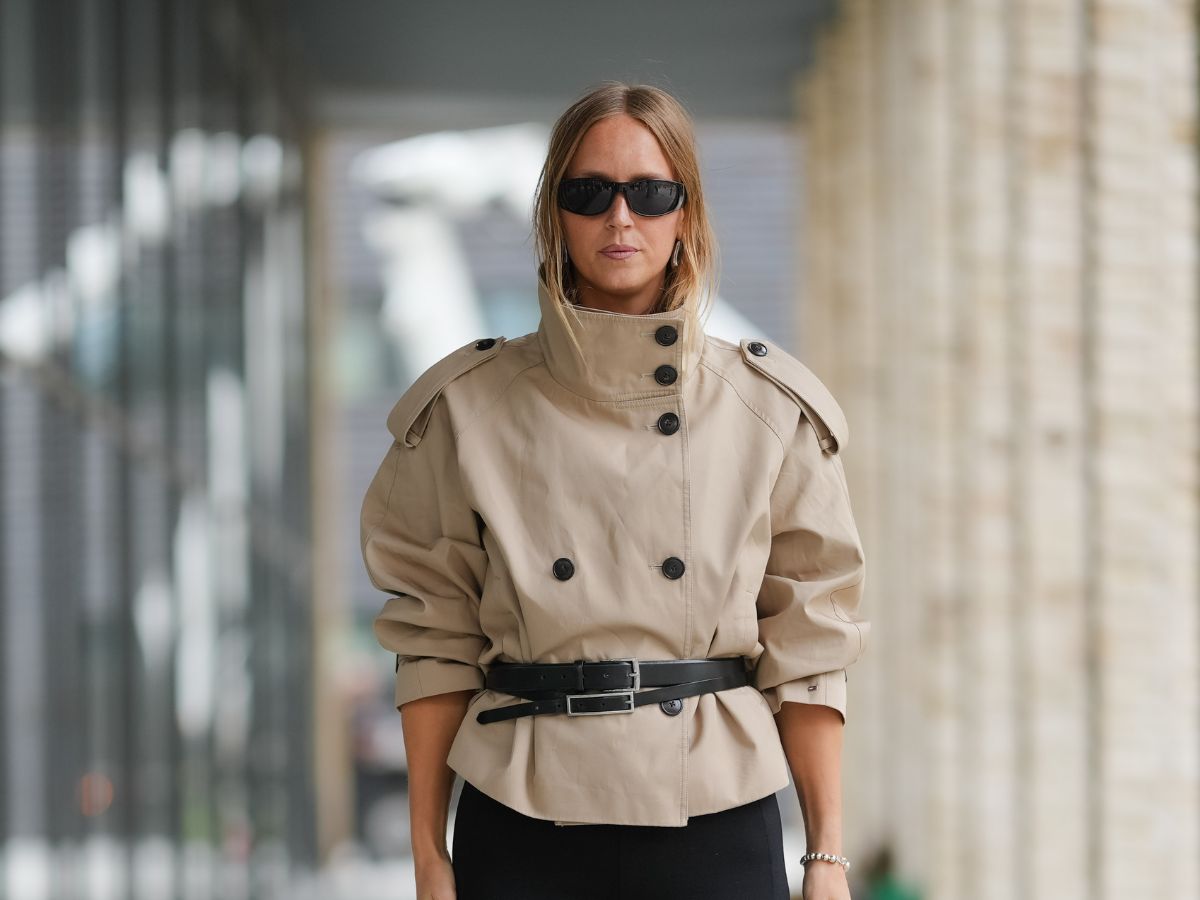 kajmakowy cropped trencz z Mohito
