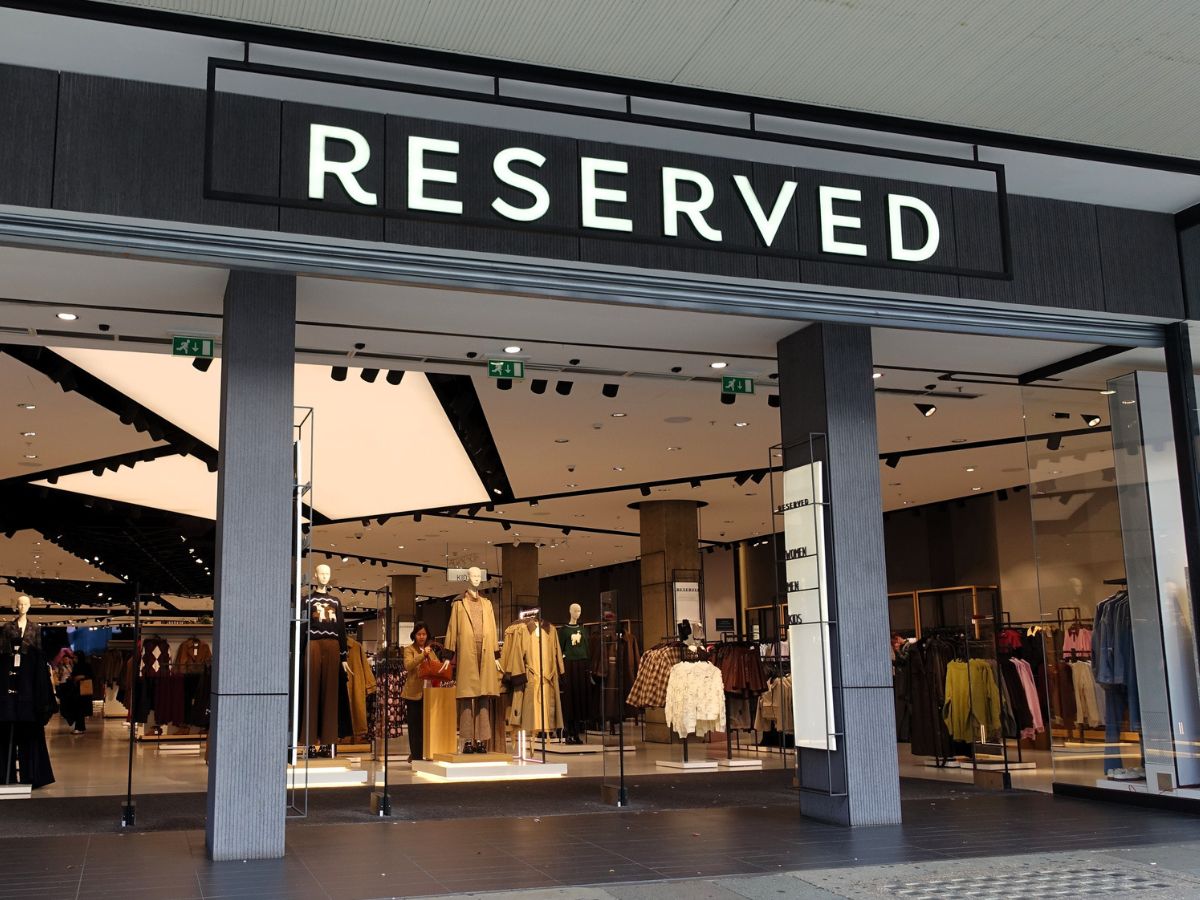 Lniana shopperka to ideał do biura w stylu "office core"
