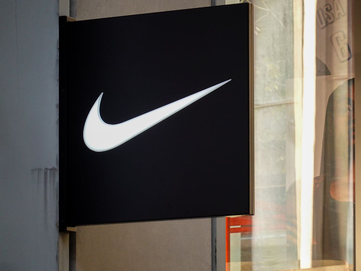 retro sneakersy Nike (1)