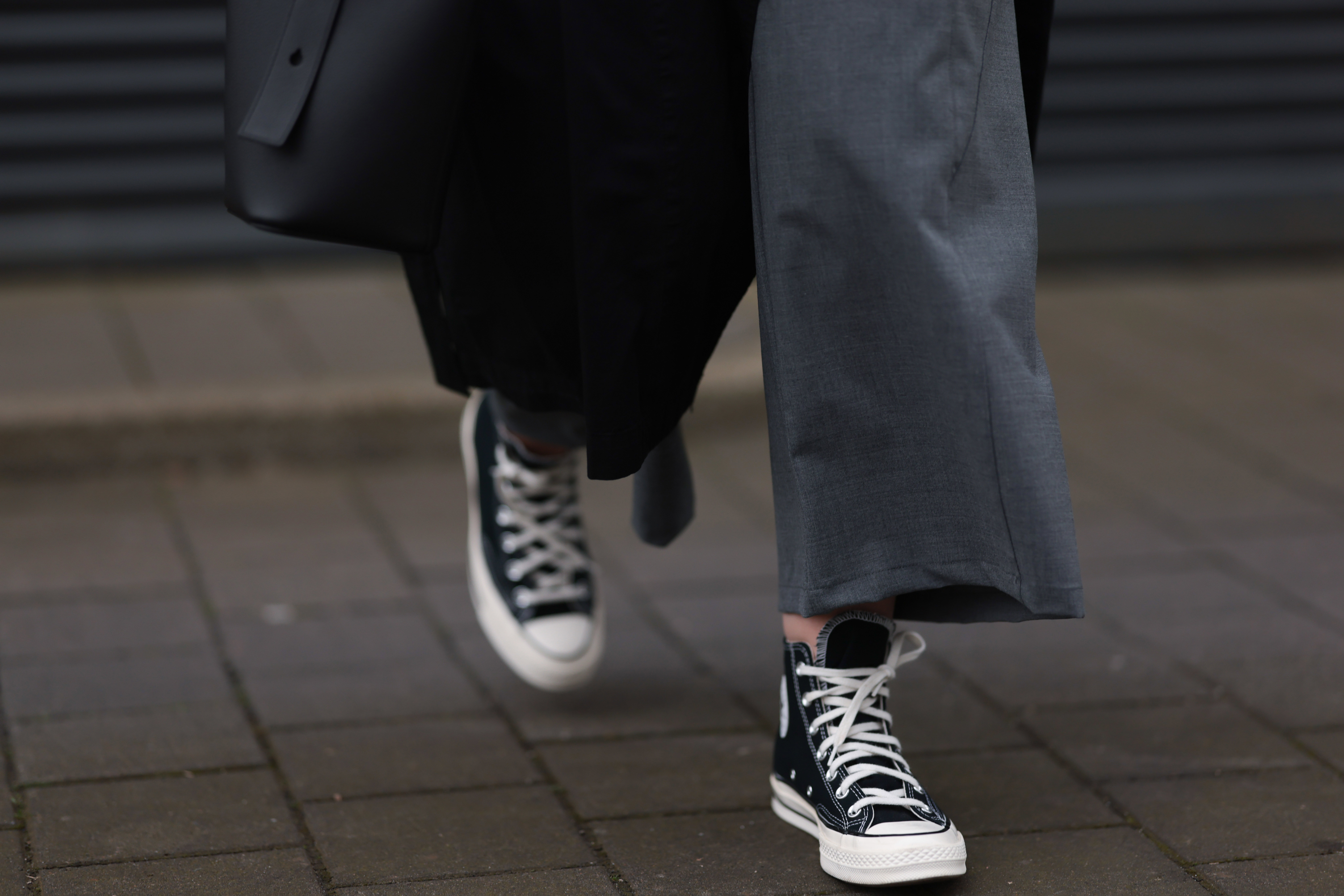 Te sneakersy damskie nosiły nasze mamy!