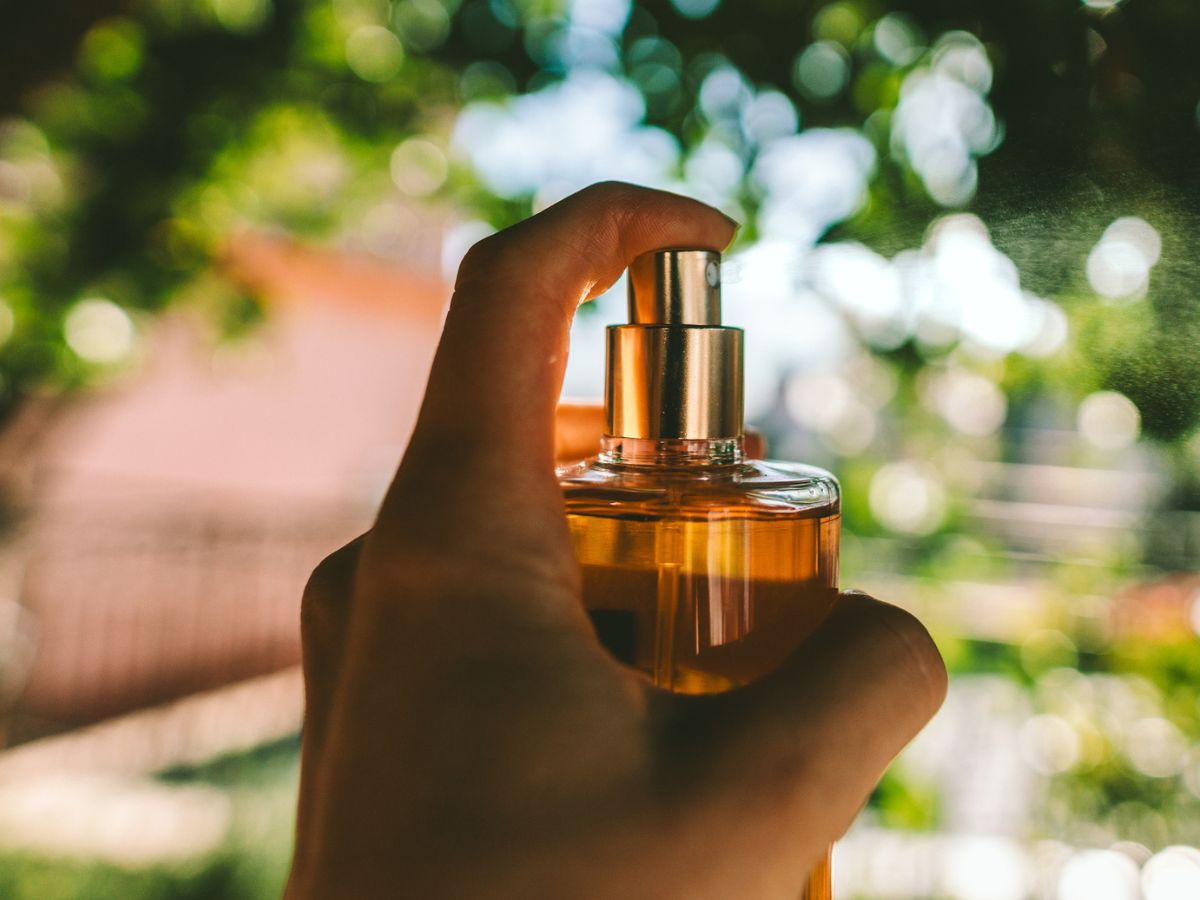 Cytrusowe perfumy na wiosnę i lato 2026 z jaśminem i kokosem zachwycają Polki