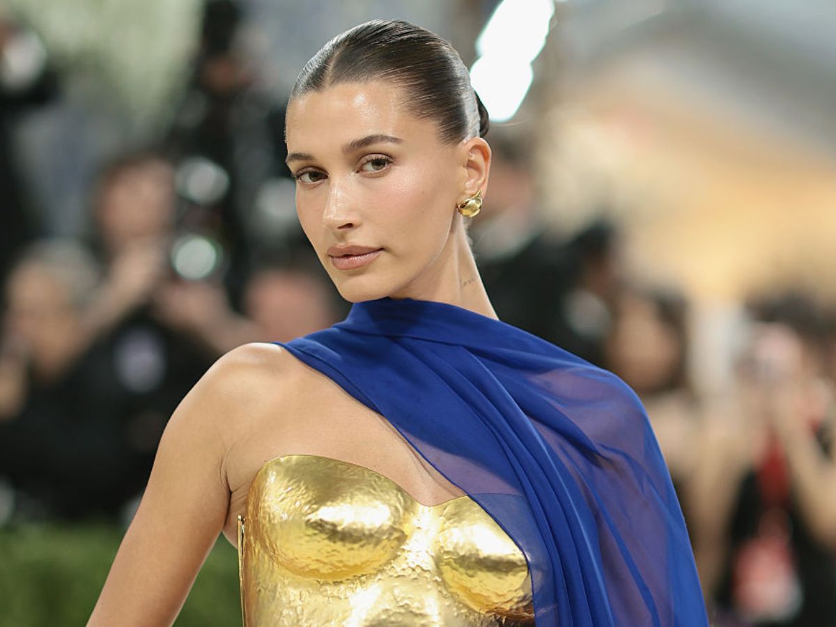 Hailey Bieber