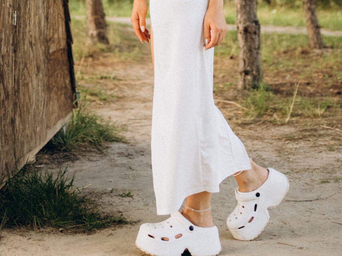 Myślałam, że to klapki Bold Balenciaga x Crocs za 1680 zł, a to Sinsay za 29 zł