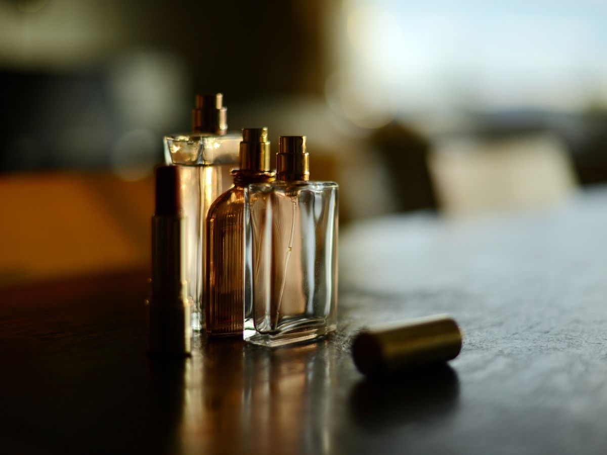Te perfumy z piankami marshmallow kupisz w Rossmannie za ułamek ceny