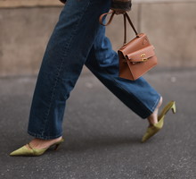 Barrel leg jeans
