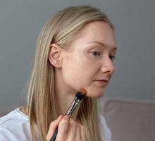 Rossmann przecenił długotrwały podkład z hialuronem