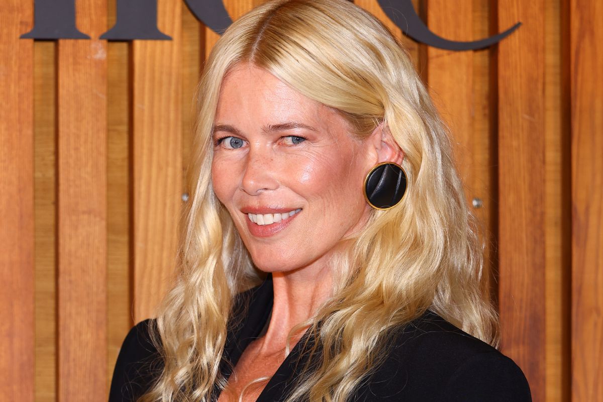 Claudia Schiffer kozaki slouchy