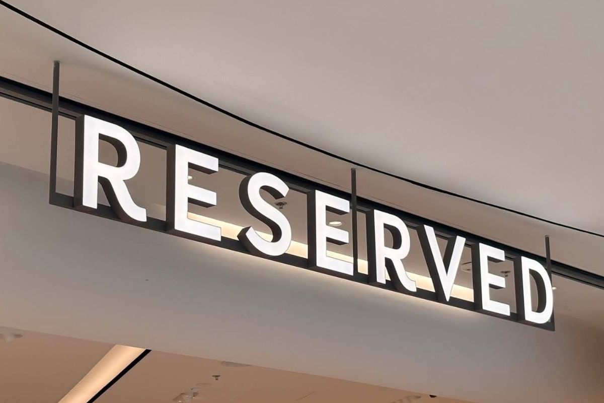kardigan z falbaną Reserved