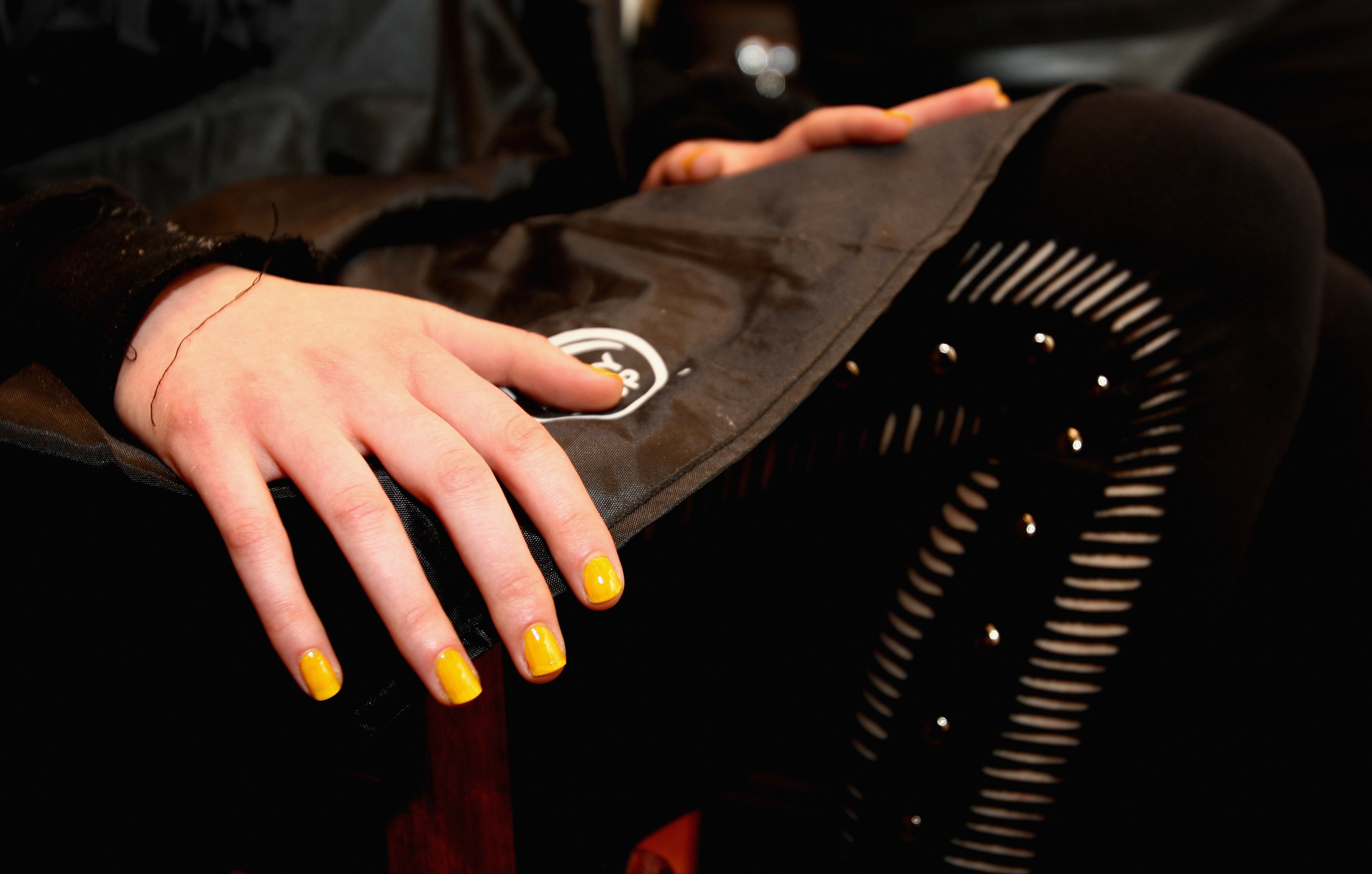 mustard yellow nails