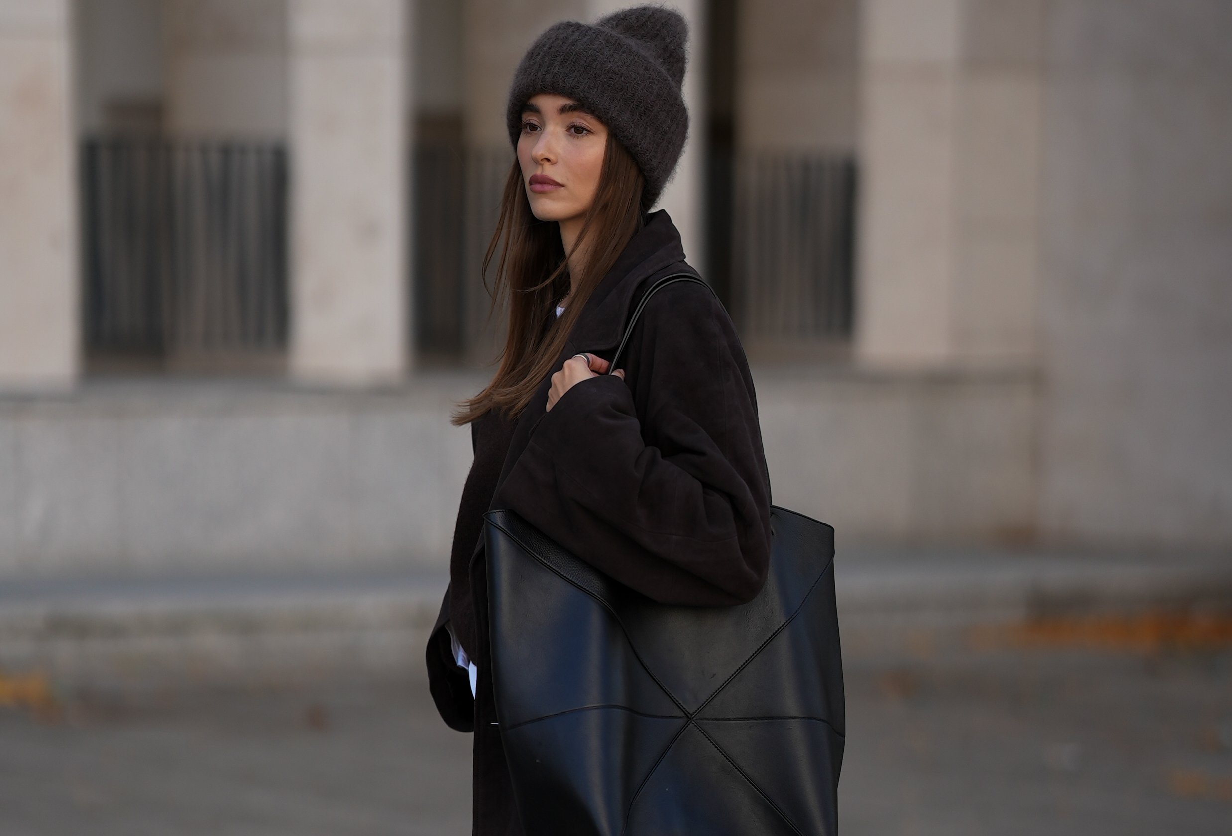 Czarna torba shopper z Biedronki