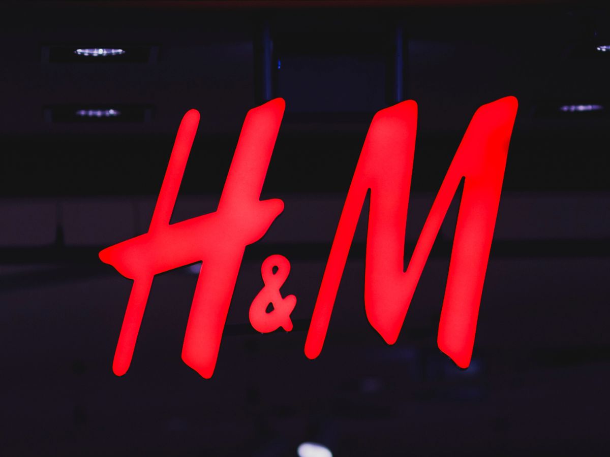 cynamonowy sweter z moherem z H&M